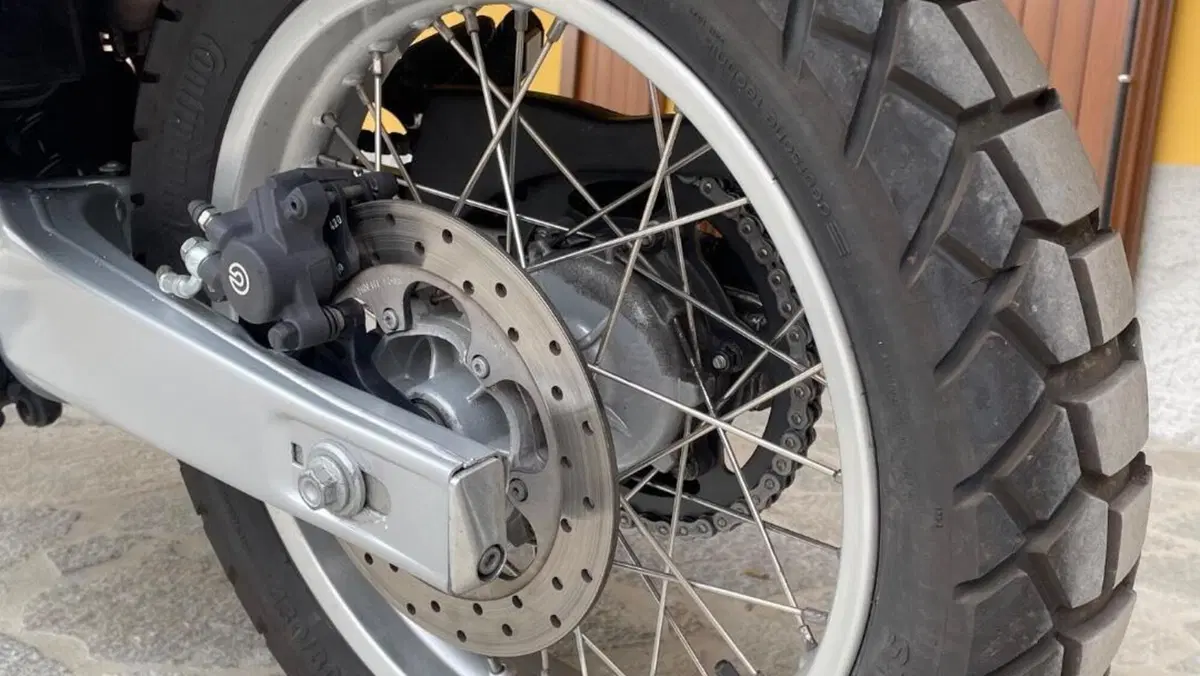 Aprilia Pegaso 650 IE (2003 - 04)  (4)