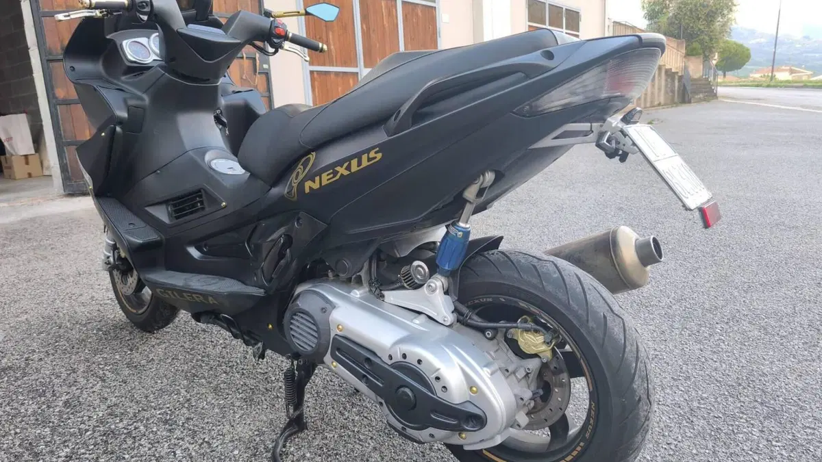 Gilera Nexus 500  (3)