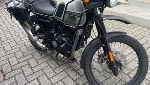 Royal Enfield Himalayan 411 (2021 - 24)  (4)