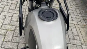 Royal Enfield Himalayan 411 (2021 - 24)  (7)