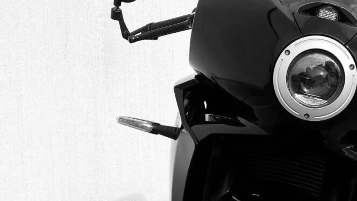 MV Agusta Superveloce 800 S (2021 - 25)  (7)