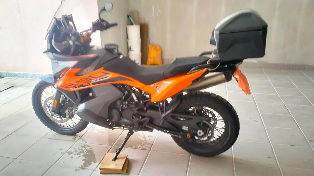 KTM 890 Adventure (2022) 