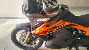 KTM 890 Adventure (2022)  (4)