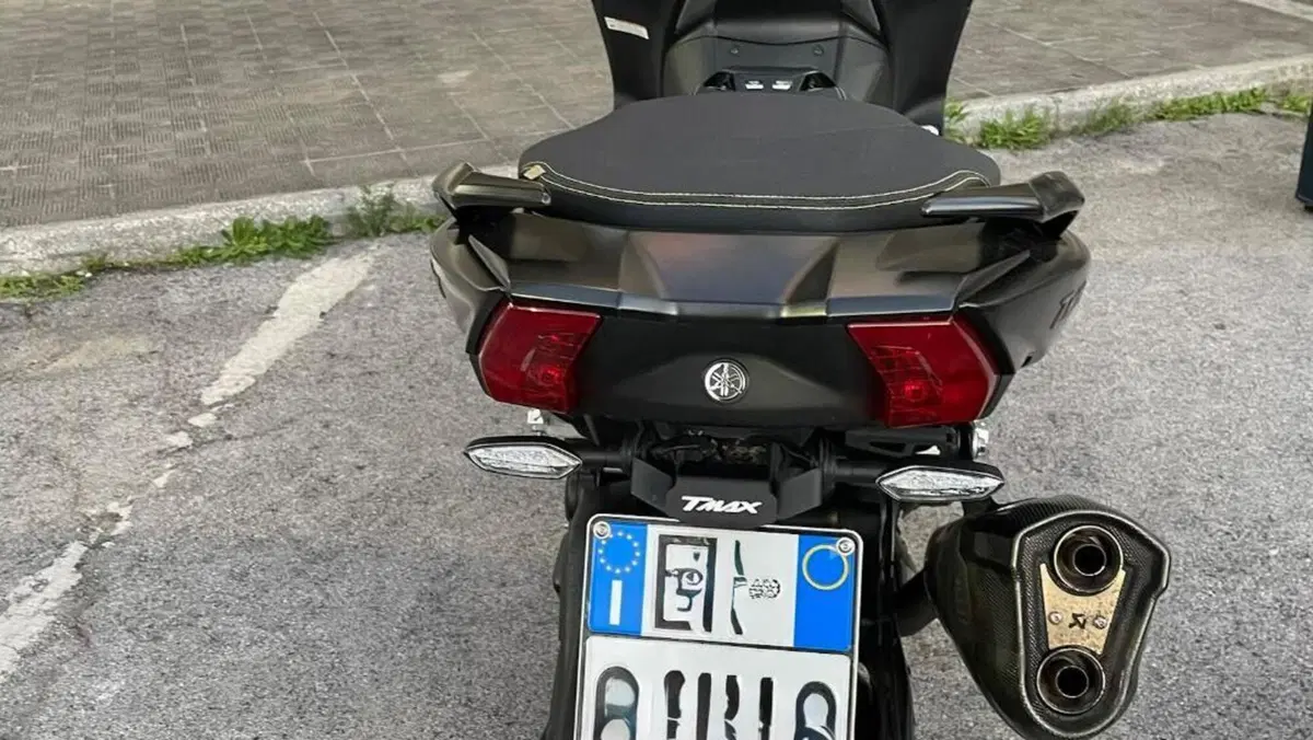 Yamaha T-Max 530 SX Sport Edition (2018 - 19)  (2)