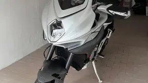 MV Agusta Turismo Veloce 800 (2014 - 16)  (3)