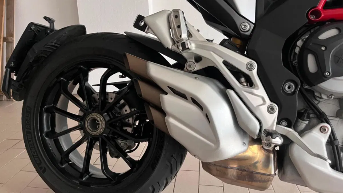 MV Agusta Turismo Veloce 800 (2014 - 16)  (5)
