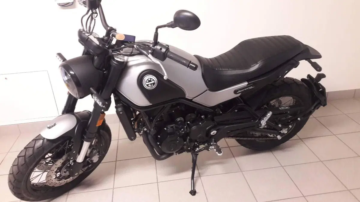 Benelli Leoncino 500 Trail (2021 - 26)  (3)