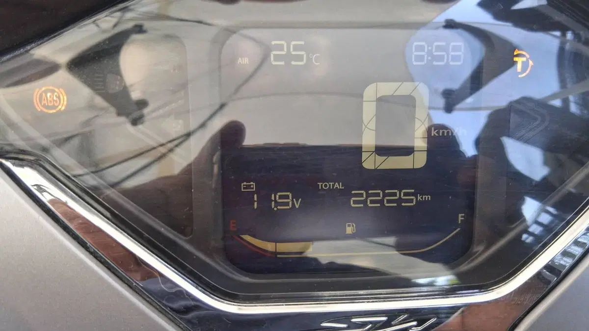 Honda SH 350i Sport (2025 - 26)  (2)