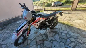 Vent Baja 125 4T (2022 - 25)  (2)