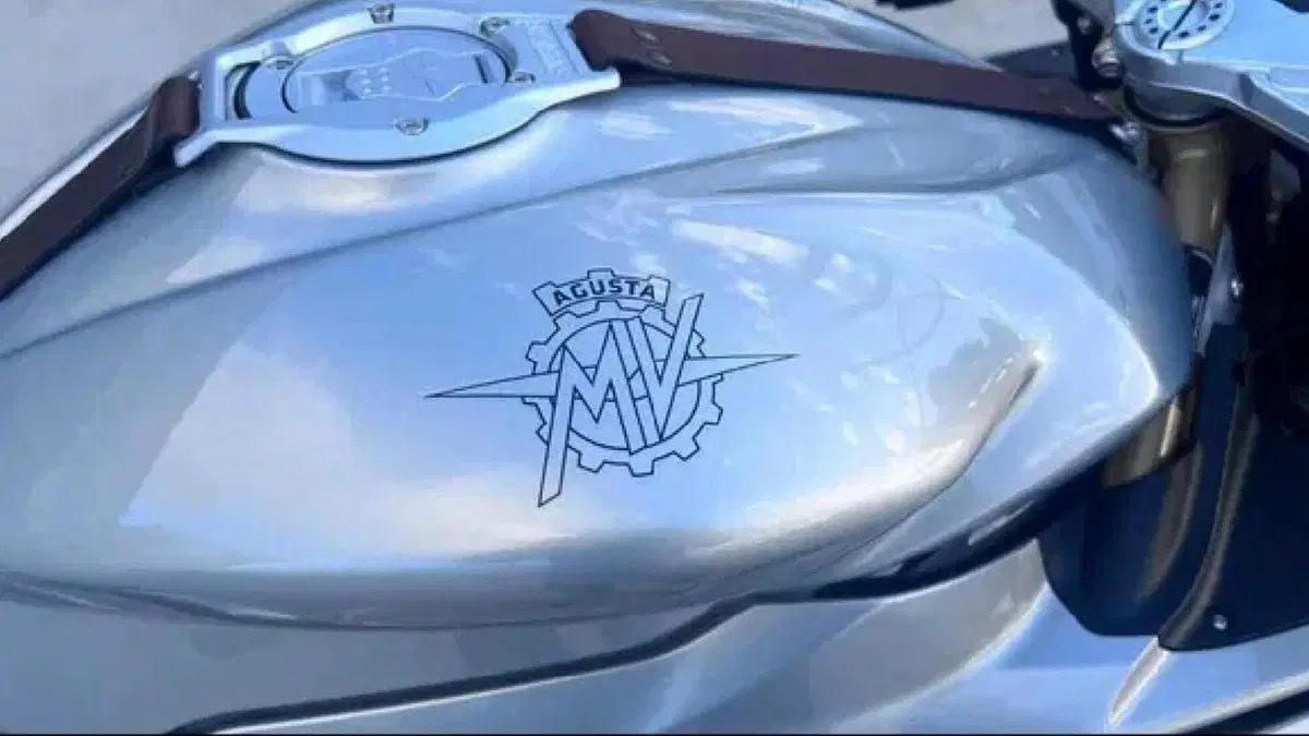 MV Agusta Superveloce 800 S (2021 - 25)  (5)