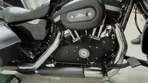 Harley-Davidson 883 R (2008 - 16) - XL 883R  (2)