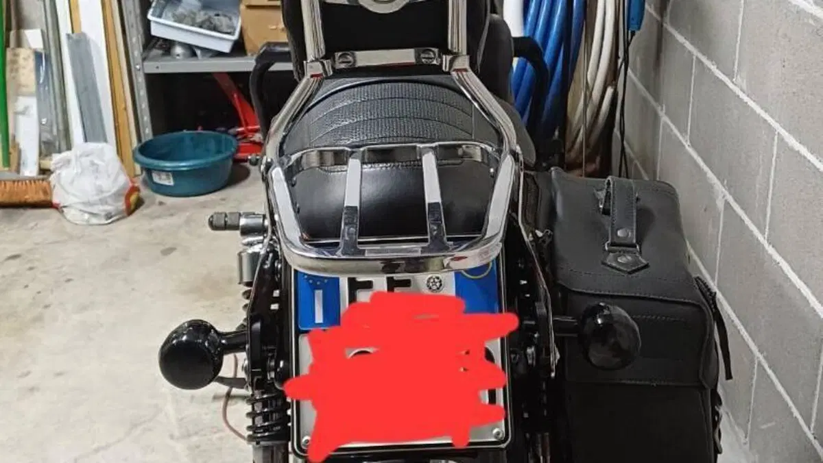 Harley-Davidson 883 R (2008 - 16) - XL 883R  (2)