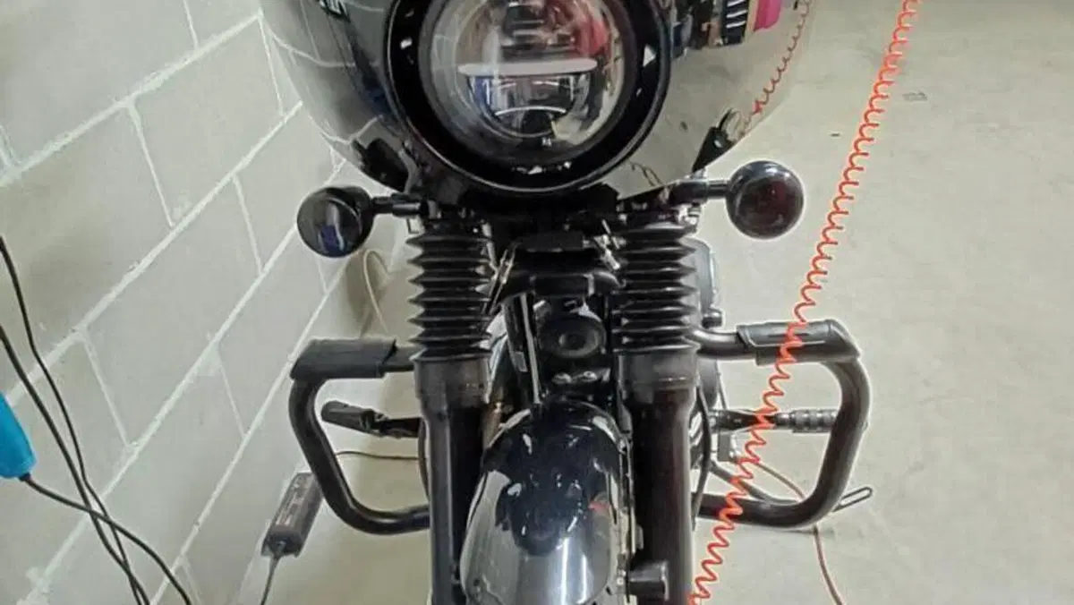 Harley-Davidson 883 R (2008 - 16) - XL 883R  (3)