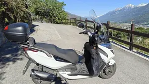 Kymco G-Dink 300i (2011 - 17)  (3)