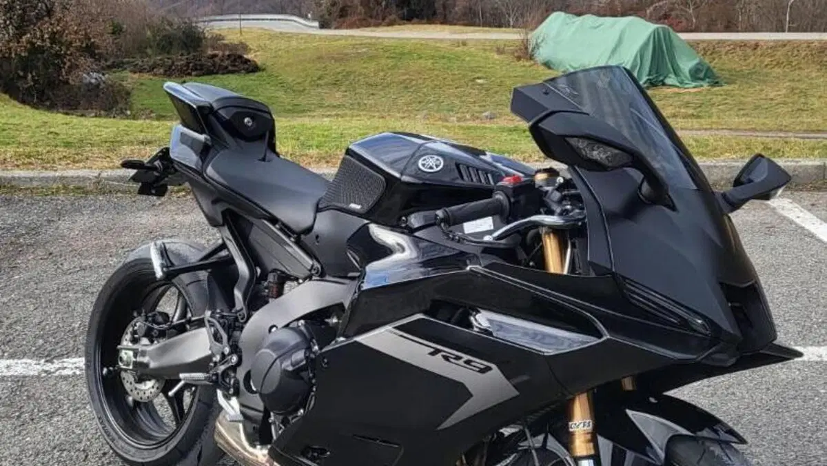 Yamaha YZF R9 (2025 - 26) 