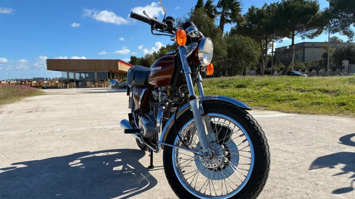 Kawasaki   (4)