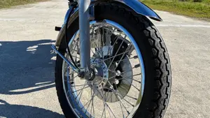 Kawasaki   (9)