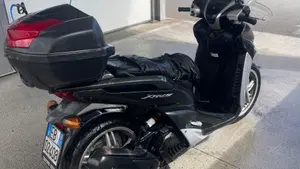 Yamaha Xenter 125 (2011 - 14)  (14)