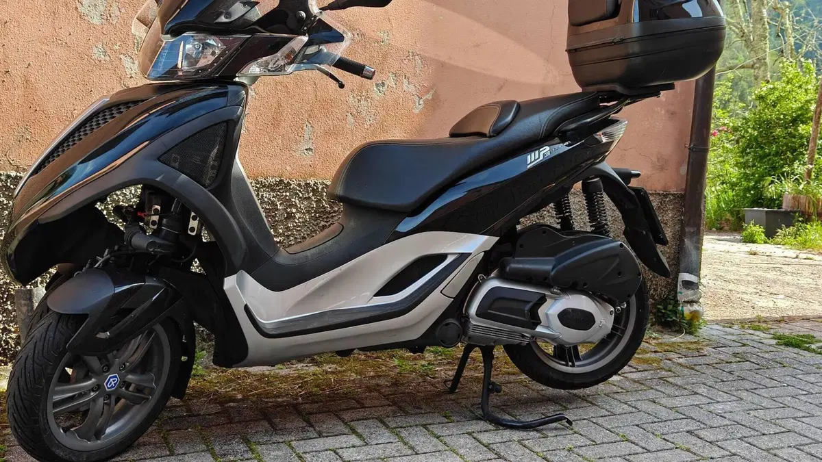 Piaggio Mp3 300 ie Yourban ERL (2011 - 17) 