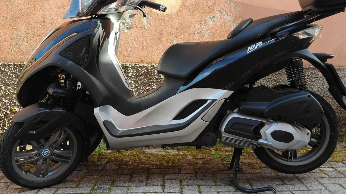 Piaggio Mp3 300 ie Yourban ERL (2011 - 17)  (3)