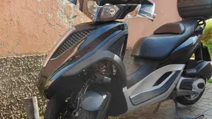 Piaggio Mp3 300 ie Yourban ERL (2011 - 17)  (6)