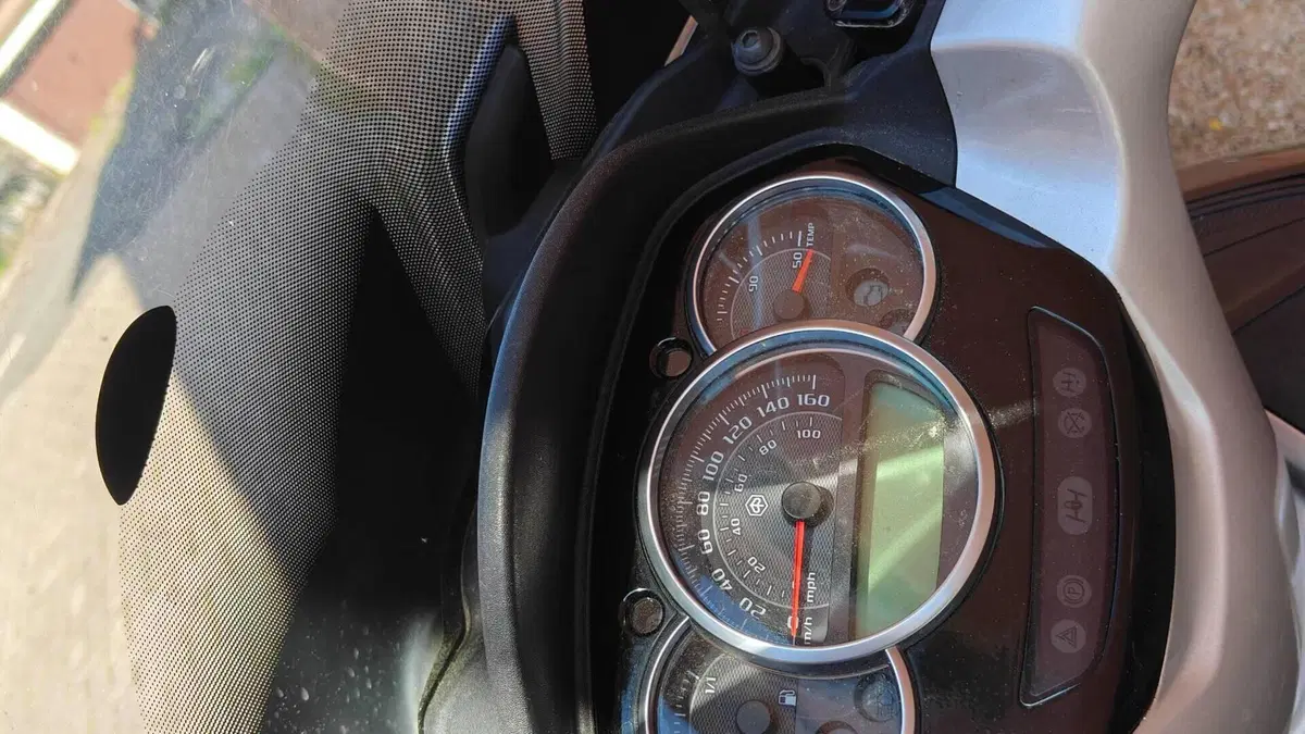 Piaggio Mp3 300 ie Yourban ERL (2011 - 17)  (7)