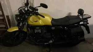 Moto Guzzi V7 850 Stone Special Abs (2021)  (7)
