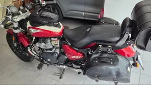 Royal Enfield Super Meteor 650 (2023 - 26)  (7)