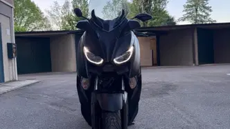 Yamaha X-Max 300 Tech Max (2021 - 24) usata