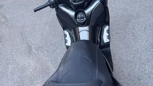 Yamaha X-Max 300 Tech Max (2021 - 24)  (4)