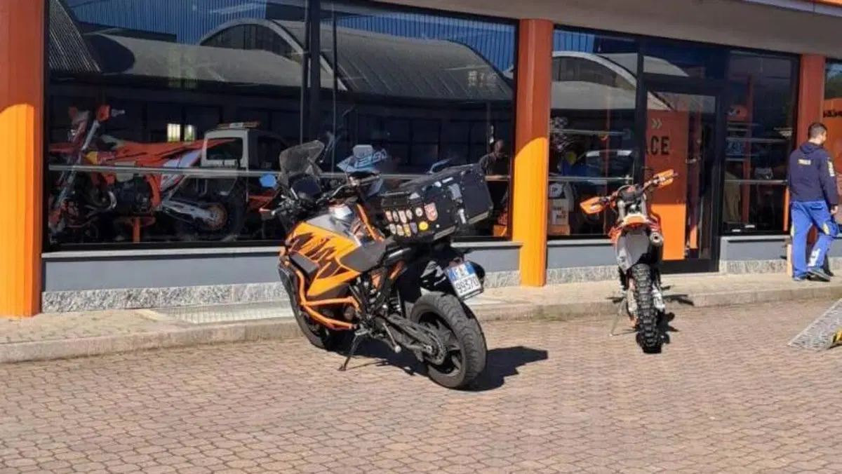 KTM 1290 Super Adventure S (2022 - 25)  (4)