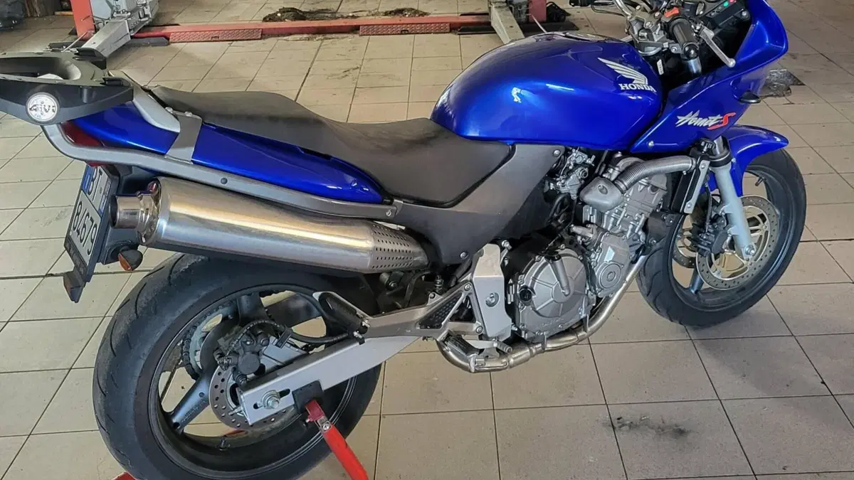 Honda Hornet 600 S (2002 - 04)  (3)