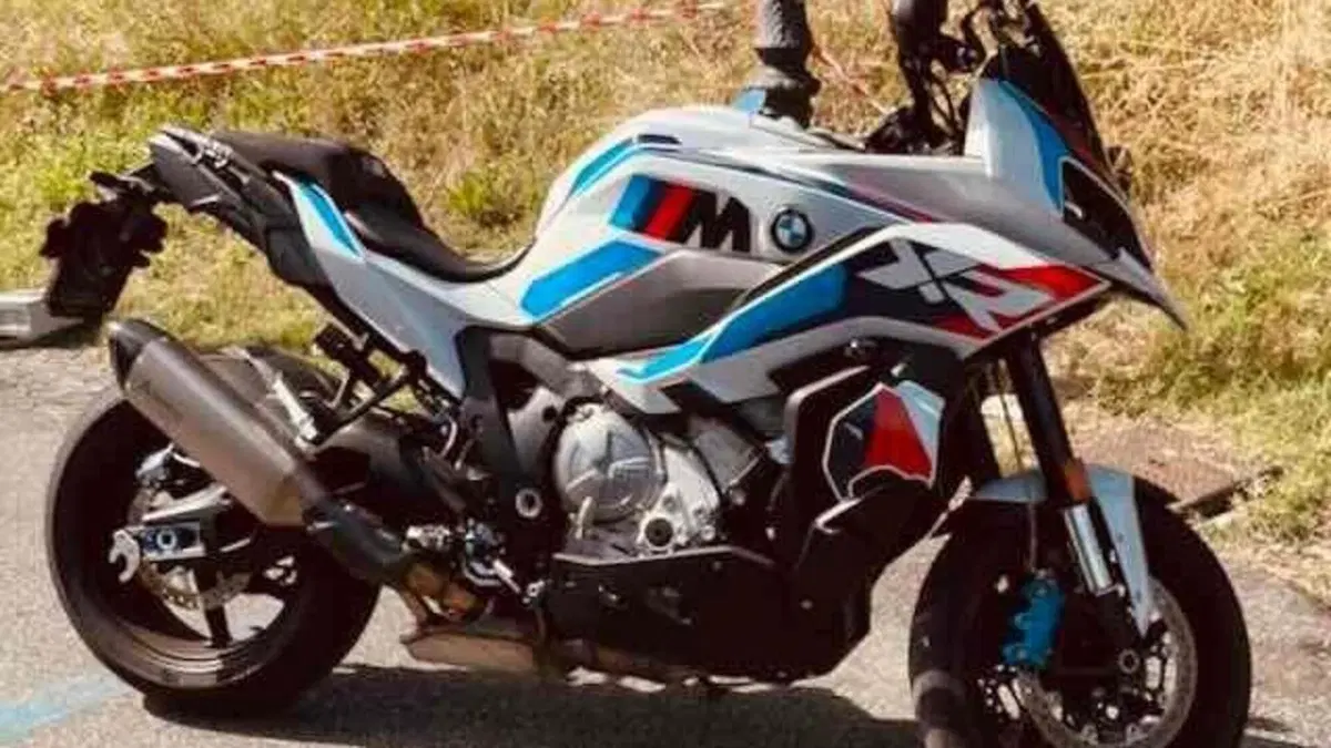 Bmw M 1000 XR (2024 - 27)  (2)