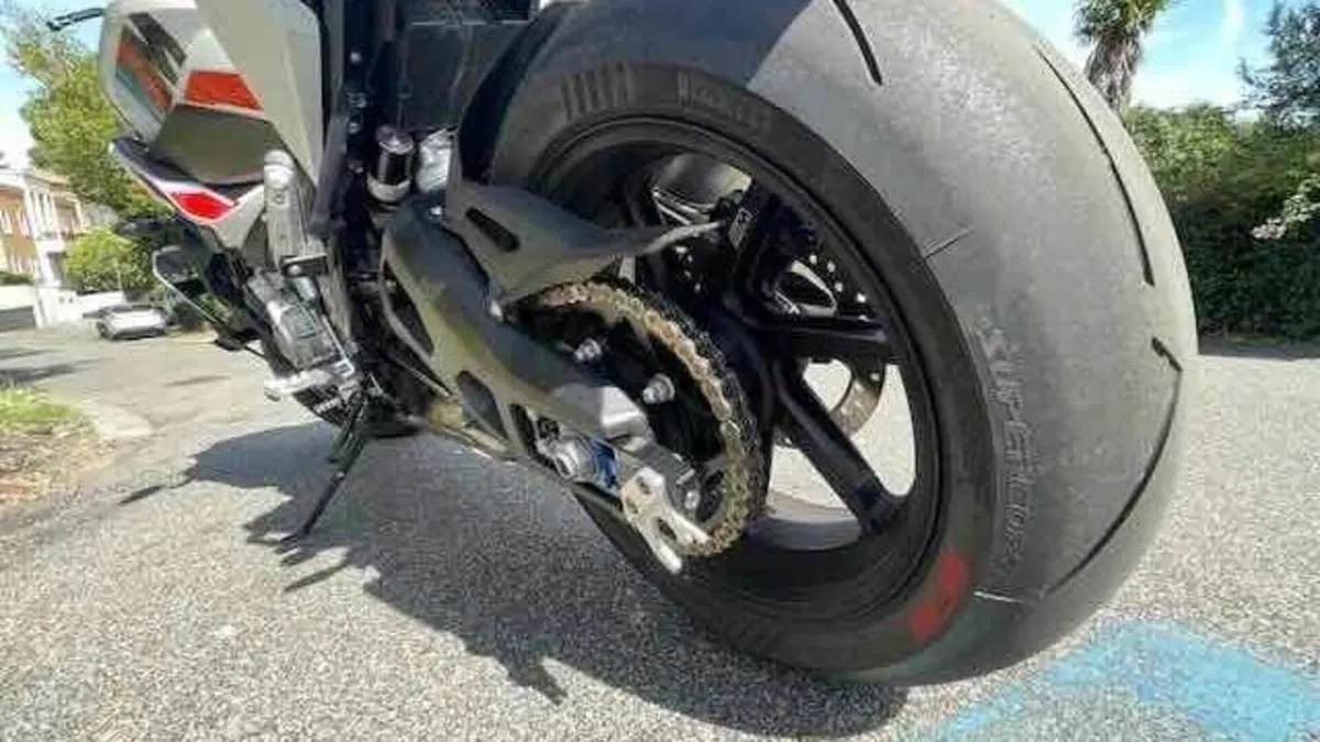 Bmw M 1000 XR (2024 - 27)  (3)