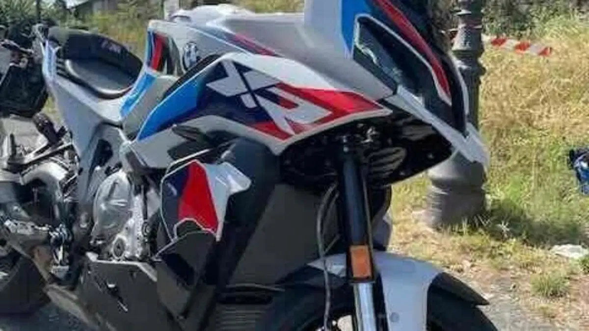 Bmw M 1000 XR (2024 - 27)  (6)