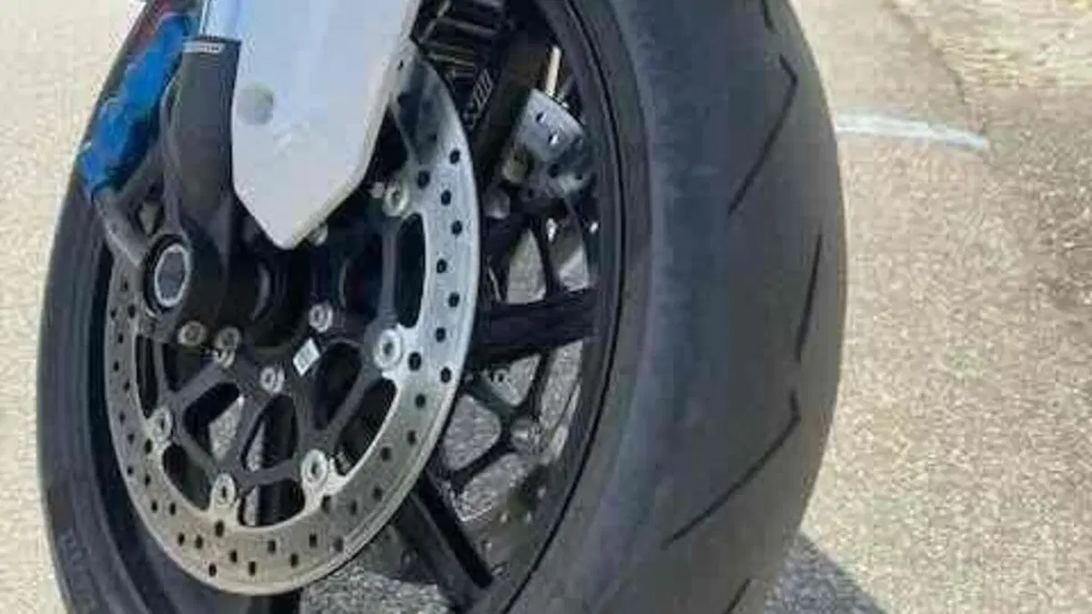 Bmw M 1000 XR (2024 - 27)  (7)