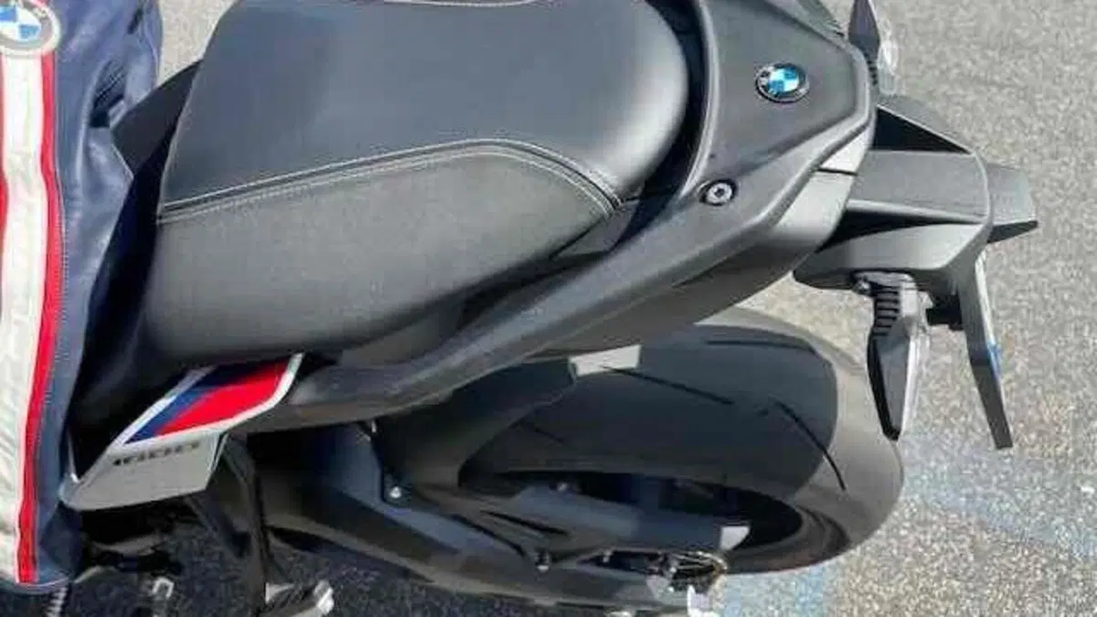 Bmw M 1000 XR (2024 - 27)  (12)