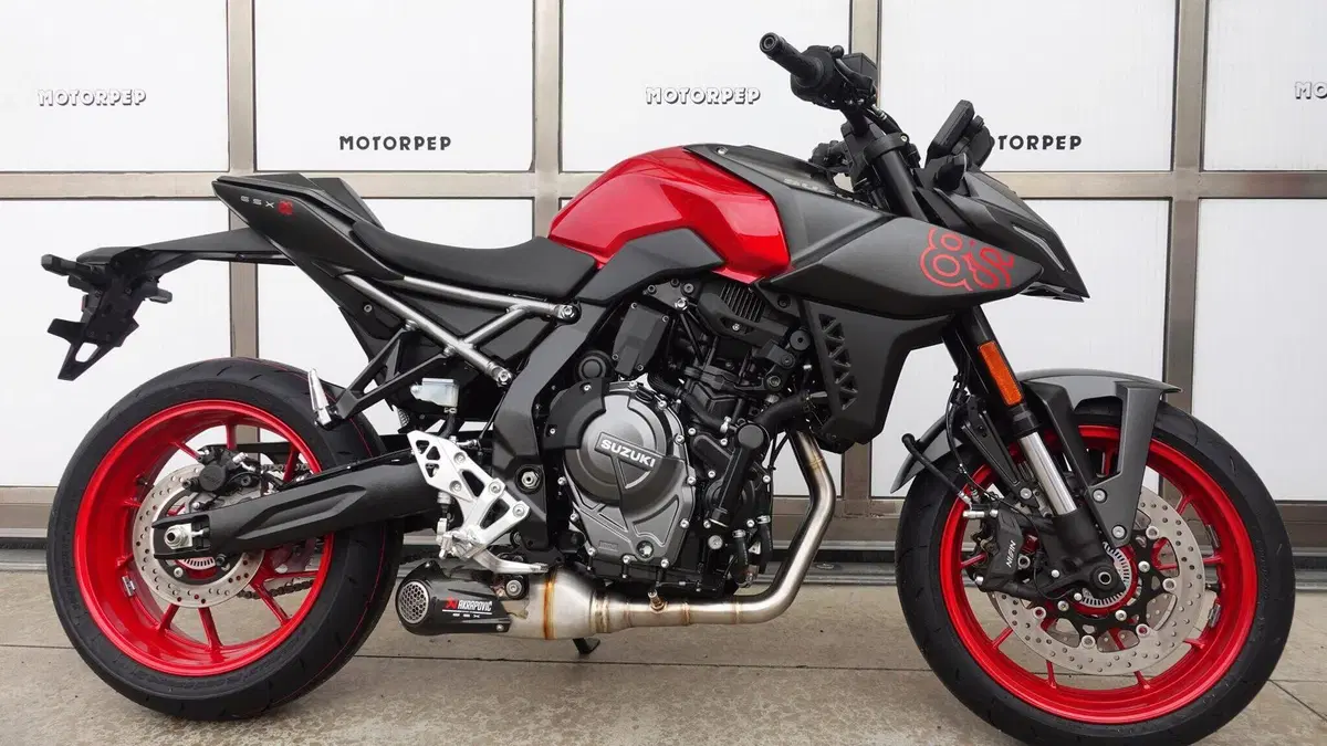 Suzuki GSX-8S EVO (2025 - 26)  (2)
