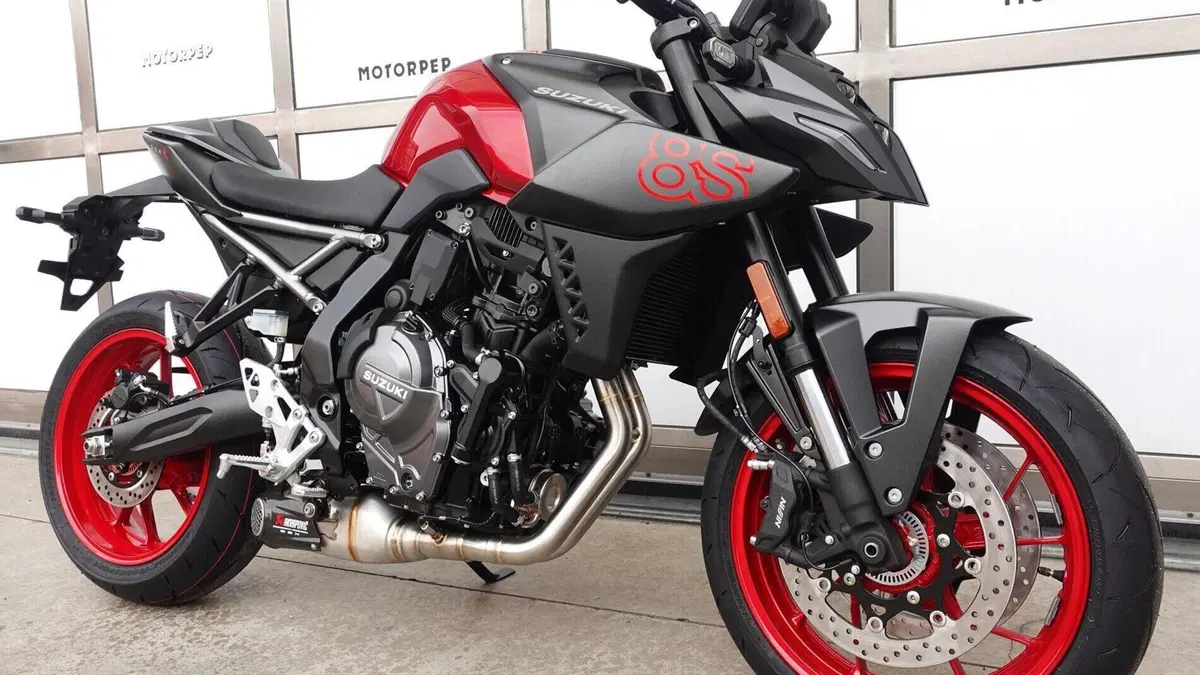 Suzuki GSX-8S EVO (2025 - 26)  (3)