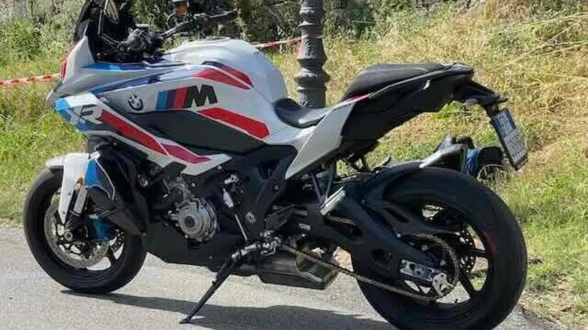 Bmw M 1000 XR (2024 - 27)  (18)