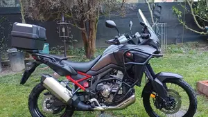 Honda Africa Twin CRF 1100L DCT (2022 - 23)  (2)