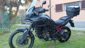 Honda Africa Twin CRF 1100L DCT (2022 - 23)  (3)