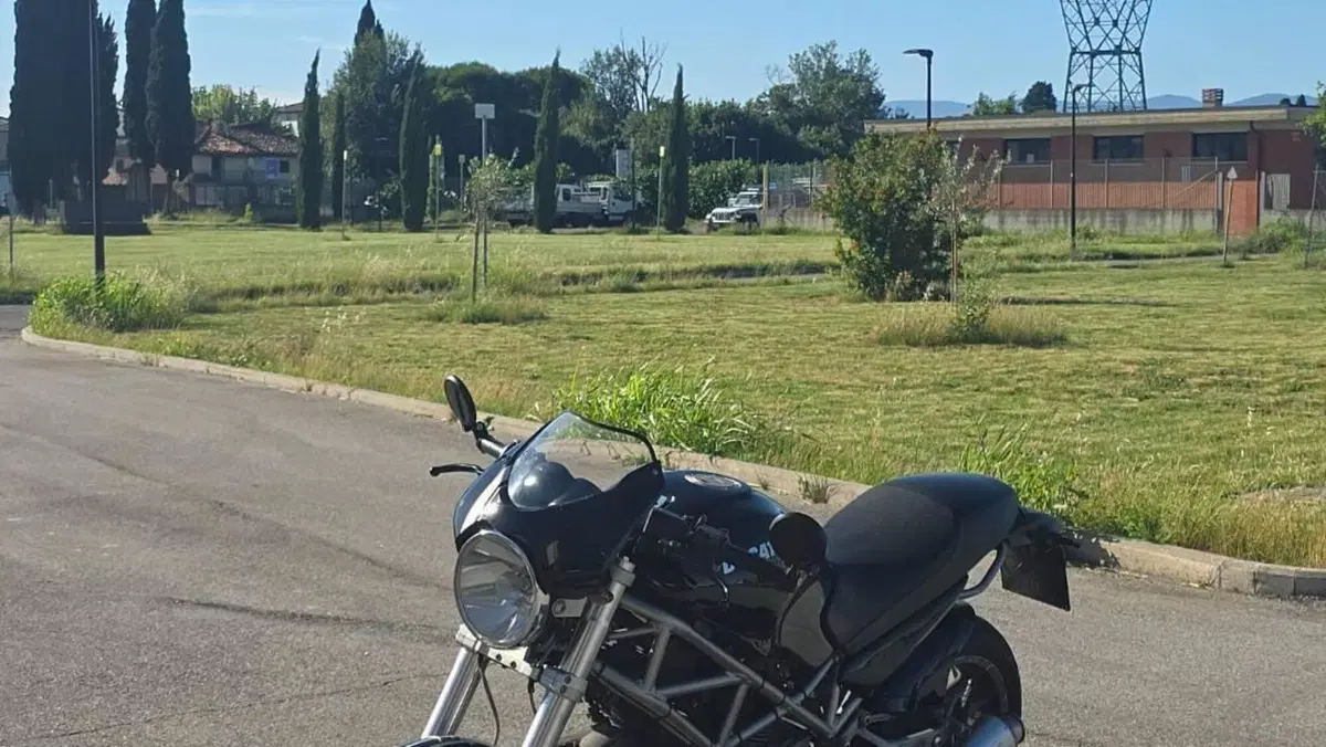 Ducati Monster 620 I.E (2002)  (2)