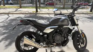 Voge Trofeo 500AC (2022 - 26)  (4)