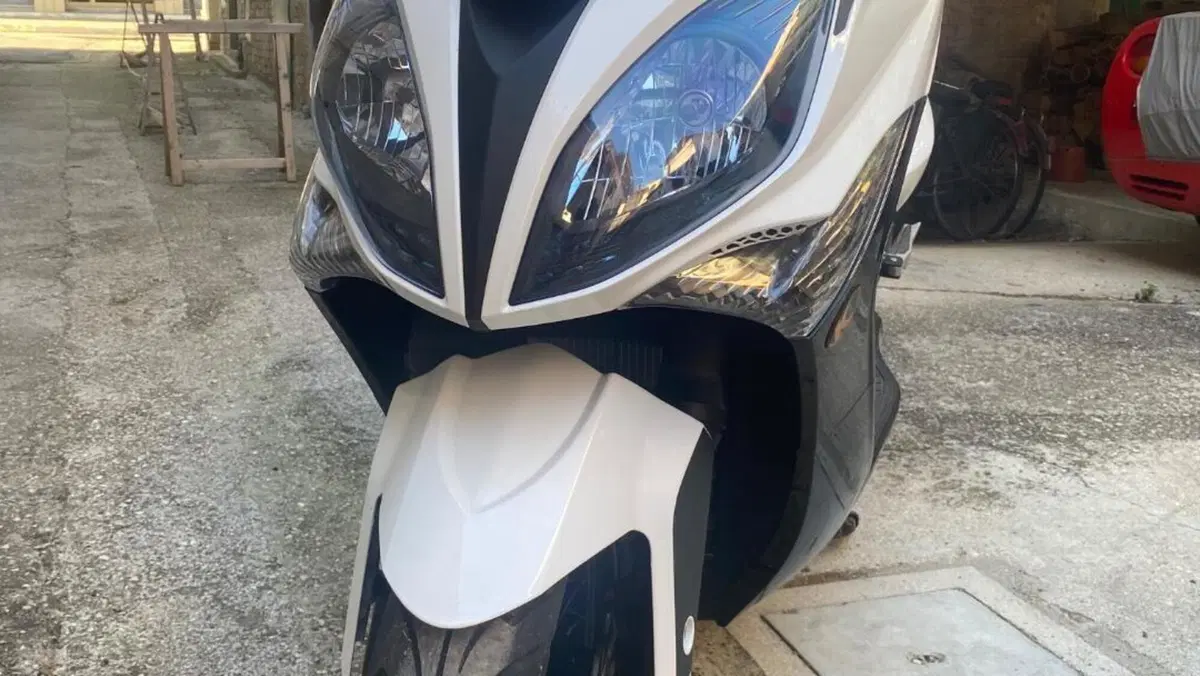 Kymco Xciting 300i R (2007 - 14)  (2)