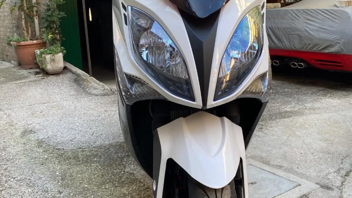 Kymco Xciting 300i R (2007 - 14)  (6)
