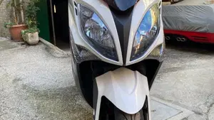 Kymco Xciting 300i R (2007 - 14)  (6)