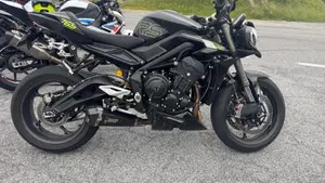 Triumph Street Triple 765 RS (2023 - 26)  (7)