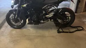 Triumph Street Triple 765 RS (2023 - 26)  (11)