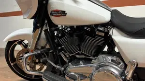 Harley-Davidson Street Glide (2024 - 26)  (3)